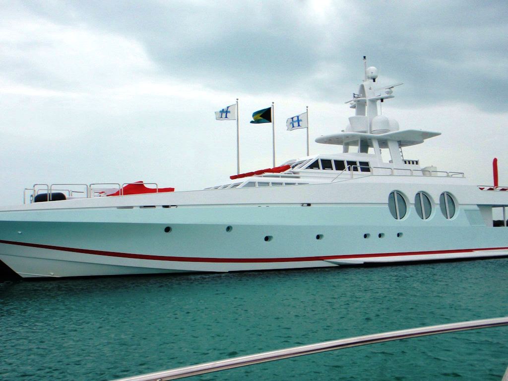 who owns never say never again yacht